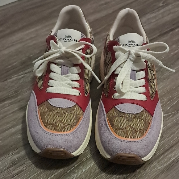 Coach Sneakers Women Size 7 New Never Worn (Nice) - Picture 3 of 16